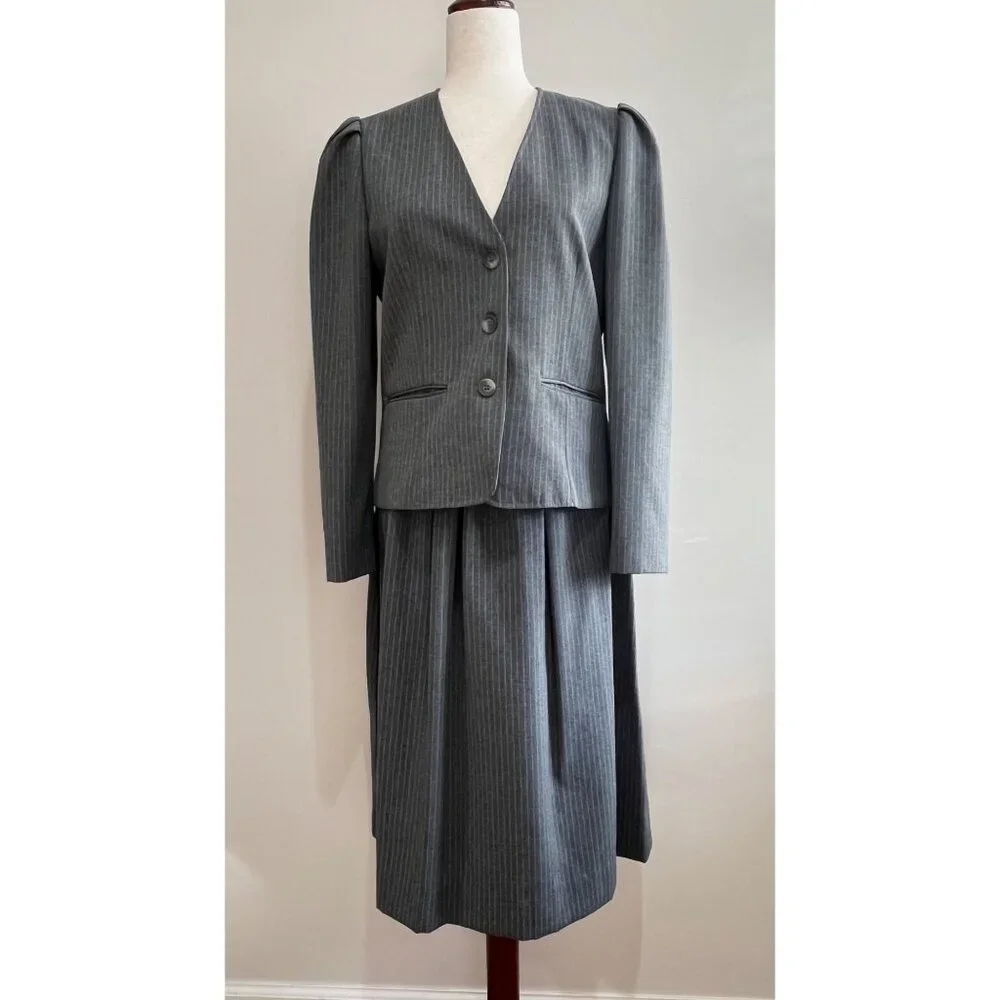 VTG Fire Fly 2 Piece Skirt Suit Womens 9/10 Gray Pinstriped 80s Union Made